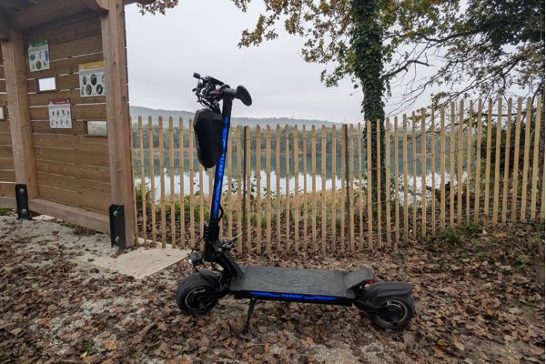yume hawk pro wide electric scooter